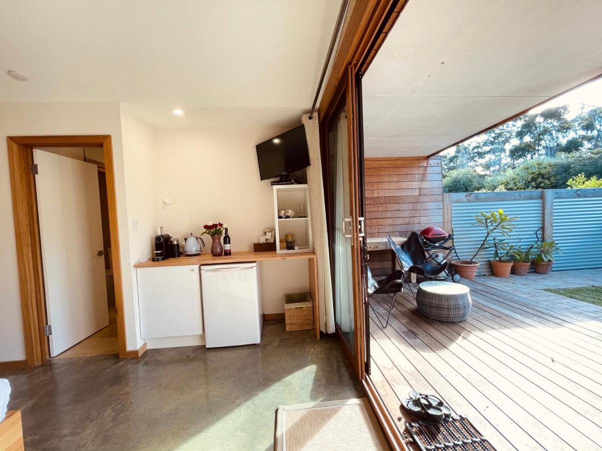 Grape Juice Retreat Rustic Romantic Gateway 5Mins To Beaches & Town Margaret River Exterior photo